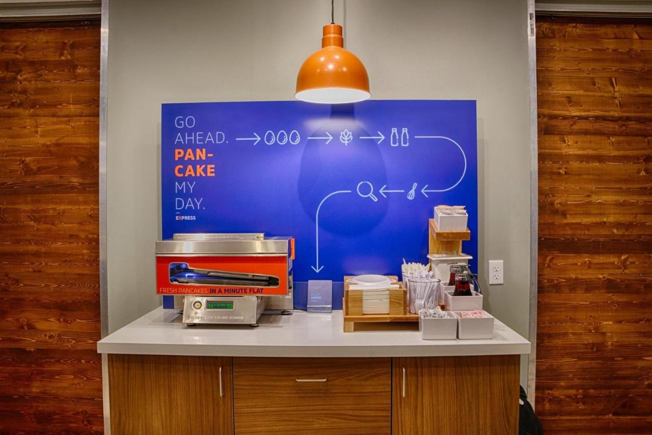 Holiday Inn Express - Dallas Downtown By Ihg Luaran gambar