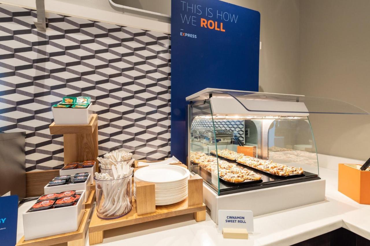 Holiday Inn Express - Dallas Downtown By Ihg Luaran gambar